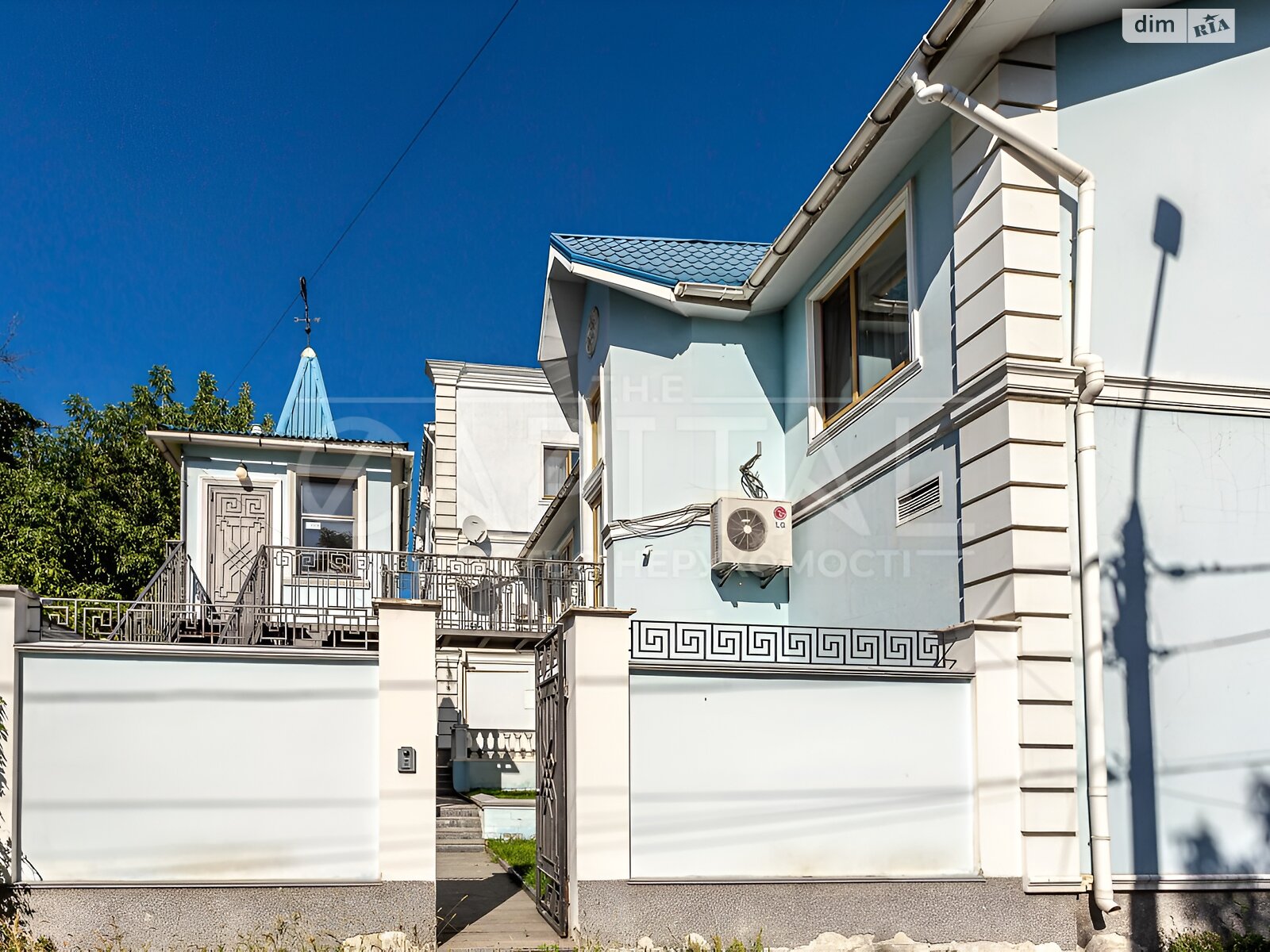 триповерховий будинок з балконом, 460 кв. м, цегла. Продаж в Києві, район Звіринець фото 1 триповерховий будинок з балконом, 460 кв. м, цегла. Продаж в Києві, район Звіринець фото 1