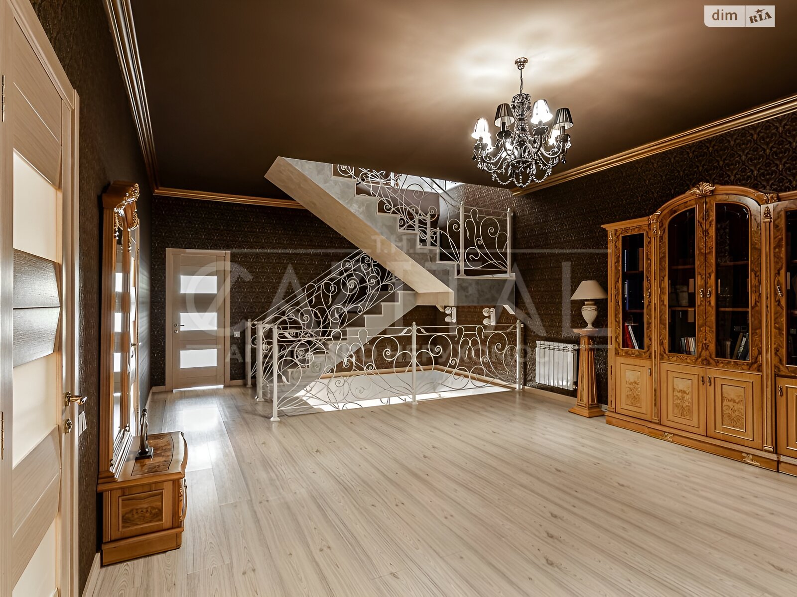 триповерховий будинок з балконом, 460 кв. м, цегла. Продаж в Києві, район Звіринець фото 1 триповерховий будинок з балконом, 460 кв. м, цегла. Продаж в Києві, район Звіринець фото 1