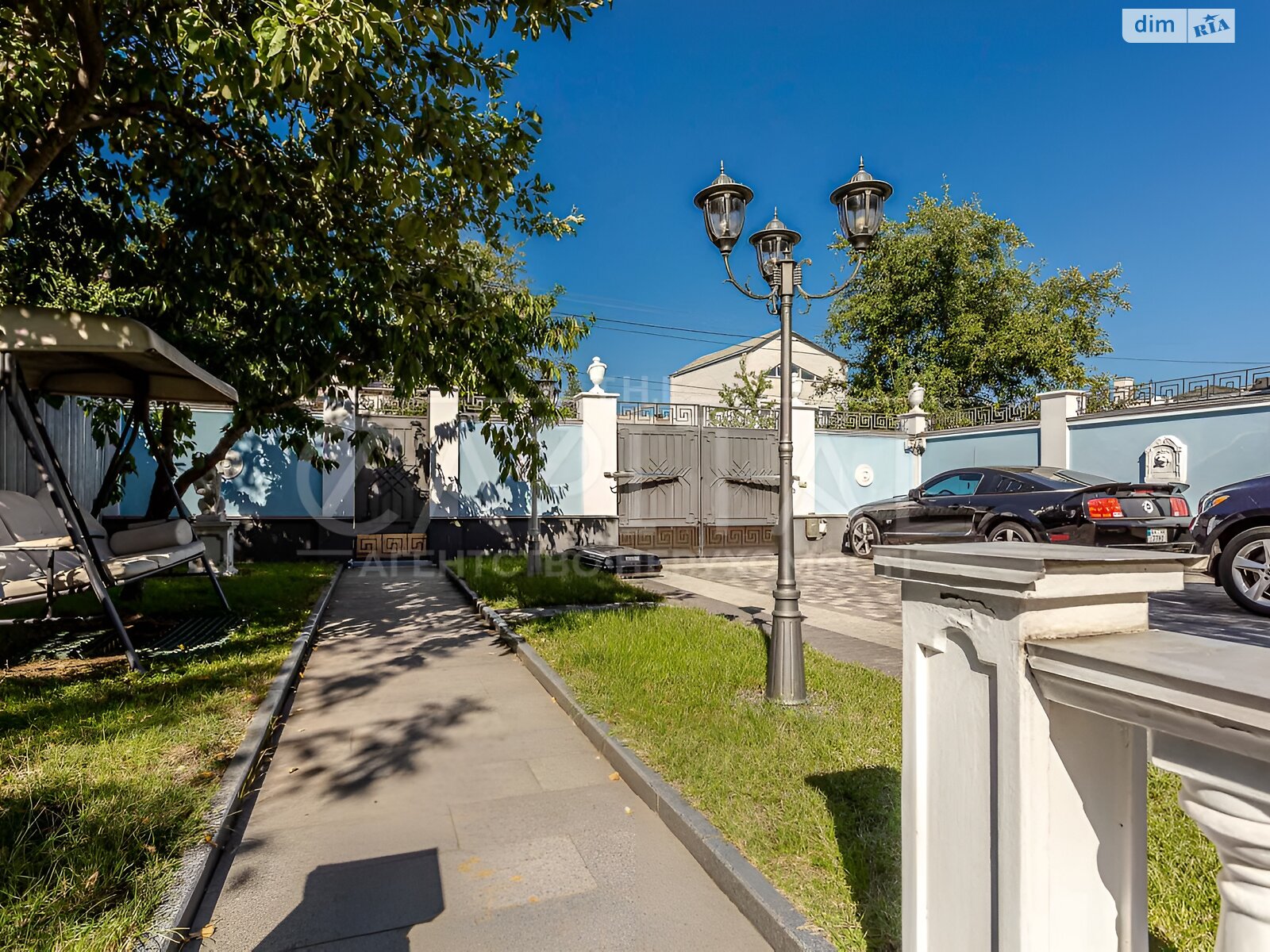 триповерховий будинок з балконом, 460 кв. м, цегла. Продаж в Києві, район Звіринець фото 1 триповерховий будинок з балконом, 460 кв. м, цегла. Продаж в Києві, район Звіринець фото 1