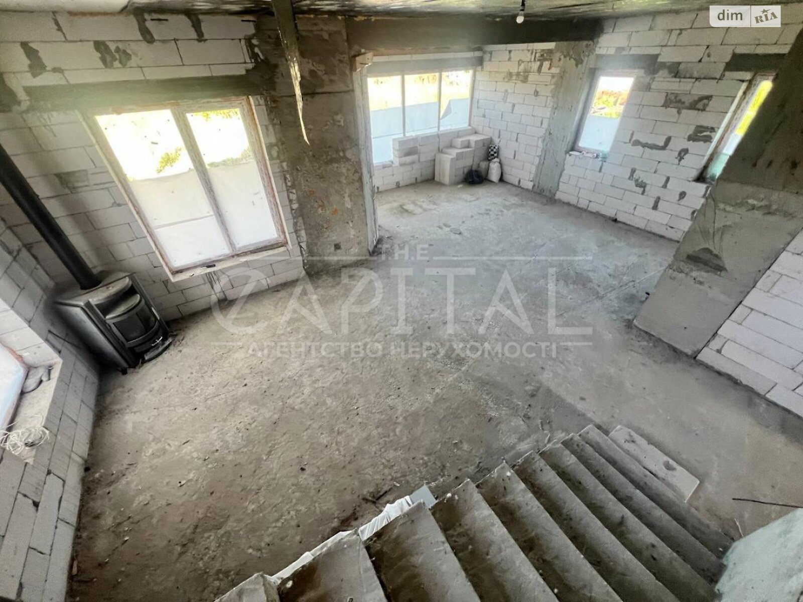 двоповерховий будинок з мансардою, 200 кв. м, цегла. Продаж у Києві фото 1 двоповерховий будинок з мансардою, 200 кв. м, цегла. Продаж у Києві фото 1