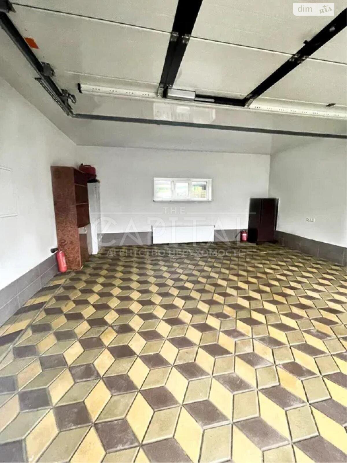 трехэтажный дом с гаражом, 430 кв. м, кирпич. Продажа в Киеве фото 1