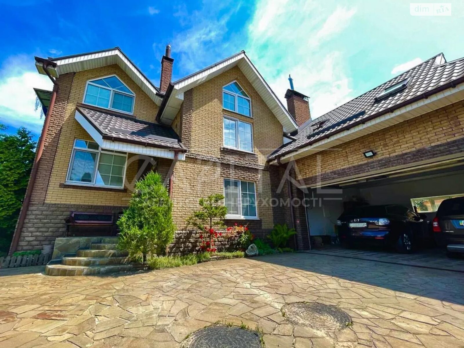 трехэтажный дом с гаражом, 430 кв. м, кирпич. Продажа в Киеве фото 1