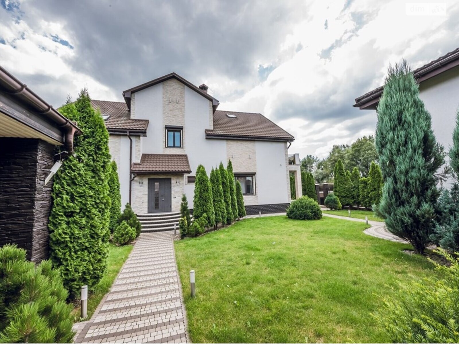 двоповерховий будинок, 400 кв. м, цегла. Продаж у Києві фото 1 двоповерховий будинок, 400 кв. м, цегла. Продаж у Києві фото 1