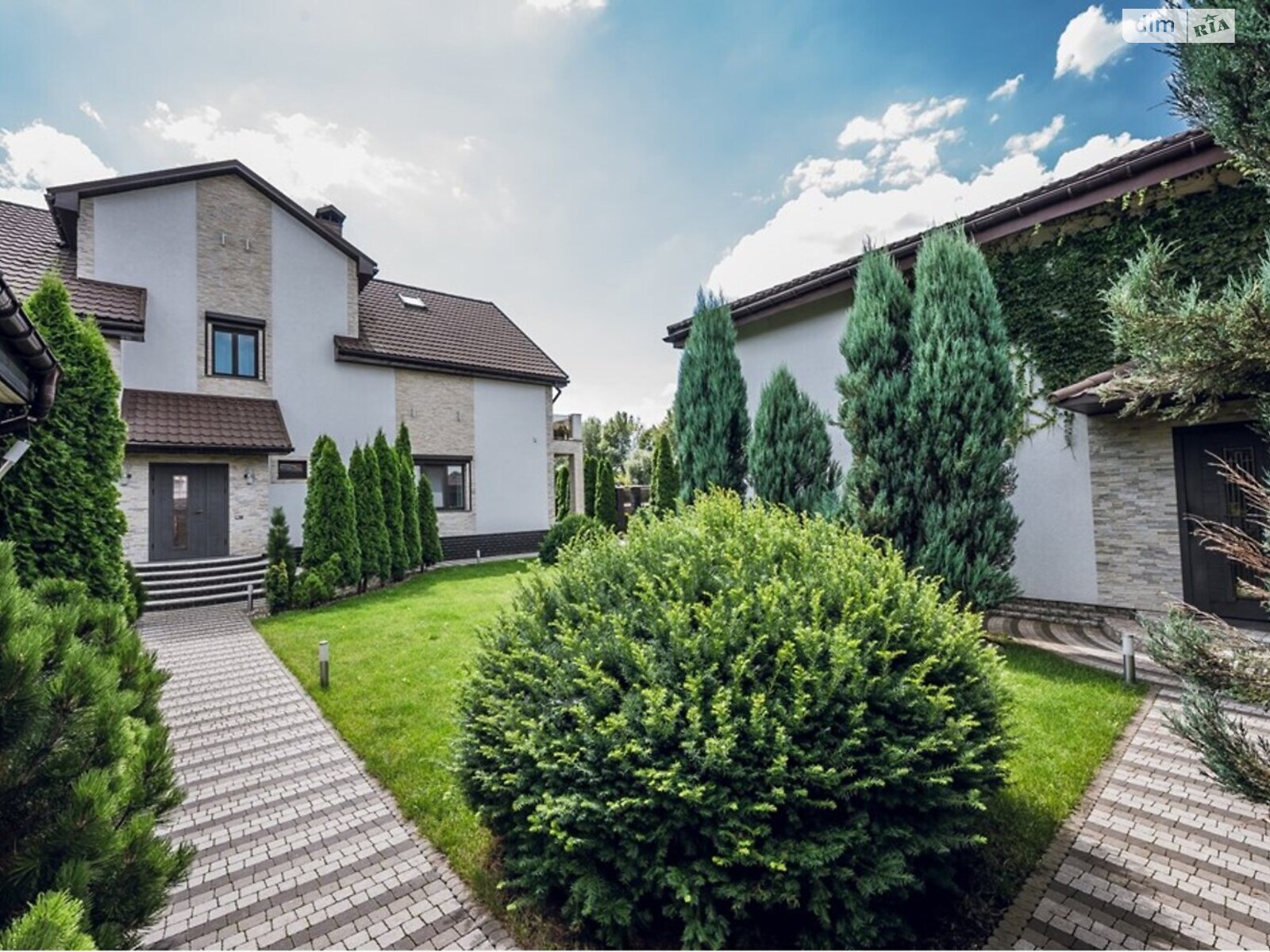 двоповерховий будинок, 400 кв. м, цегла. Продаж у Києві фото 1 двоповерховий будинок, 400 кв. м, цегла. Продаж у Києві фото 1