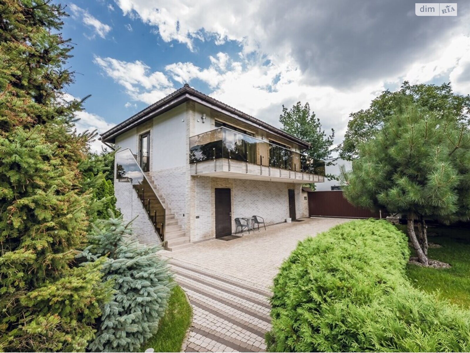 двоповерховий будинок, 400 кв. м, цегла. Продаж у Києві фото 1 двоповерховий будинок, 400 кв. м, цегла. Продаж у Києві фото 1