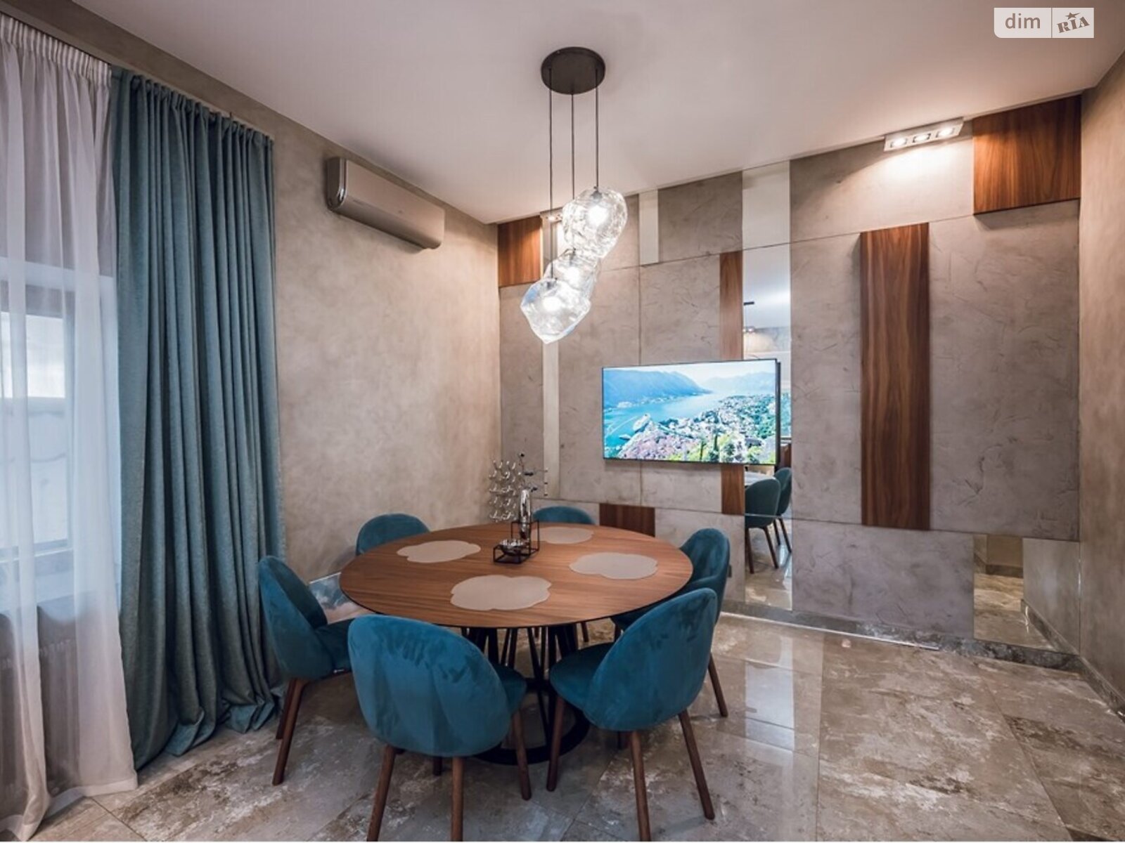 двоповерховий будинок, 400 кв. м, цегла. Продаж у Києві фото 1 двоповерховий будинок, 400 кв. м, цегла. Продаж у Києві фото 1