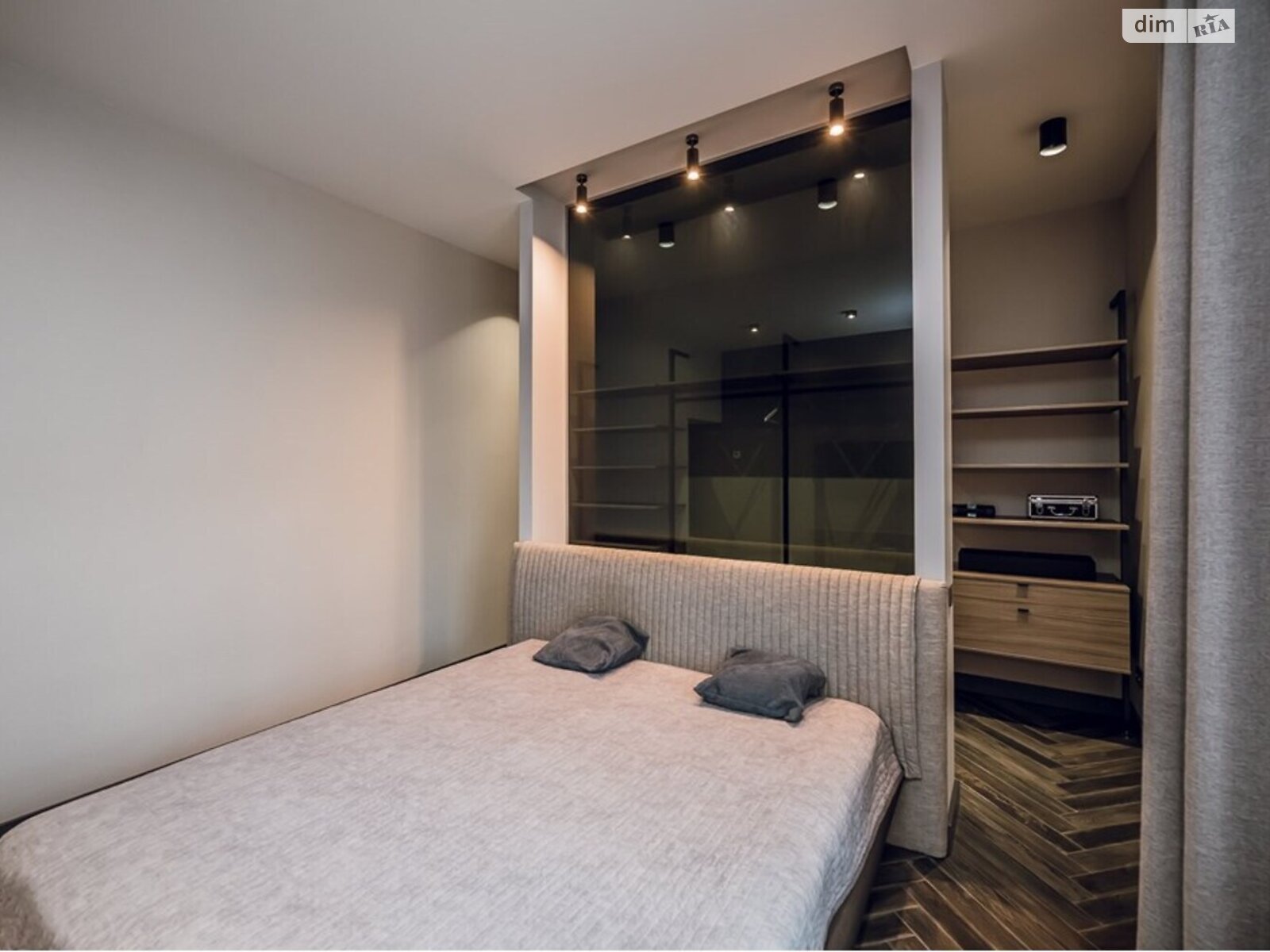 двоповерховий будинок, 400 кв. м, цегла. Продаж у Києві фото 1 двоповерховий будинок, 400 кв. м, цегла. Продаж у Києві фото 1