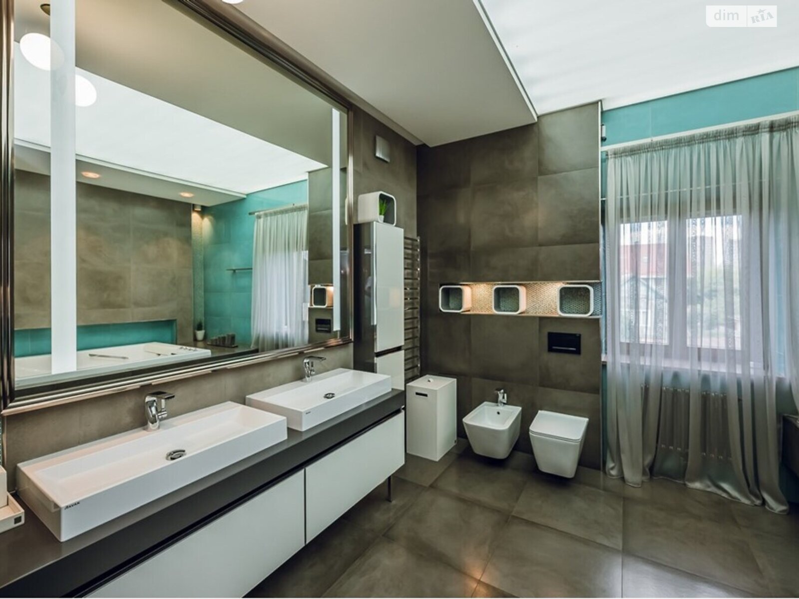 двоповерховий будинок, 400 кв. м, цегла. Продаж у Києві фото 1 двоповерховий будинок, 400 кв. м, цегла. Продаж у Києві фото 1