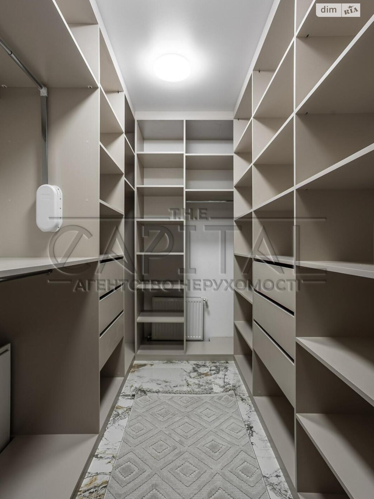 двоповерховий будинок, 350 кв. м, цегла. Продаж в Києві, район Голосіївський фото 1 двоповерховий будинок, 350 кв. м, цегла. Продаж в Києві, район Голосіївський фото 1