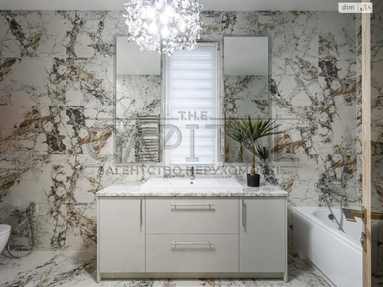 двоповерховий будинок, 350 кв. м, цегла. Продаж в Києві, район Голосіївський фото 1 двоповерховий будинок, 350 кв. м, цегла. Продаж в Києві, район Голосіївський фото 1