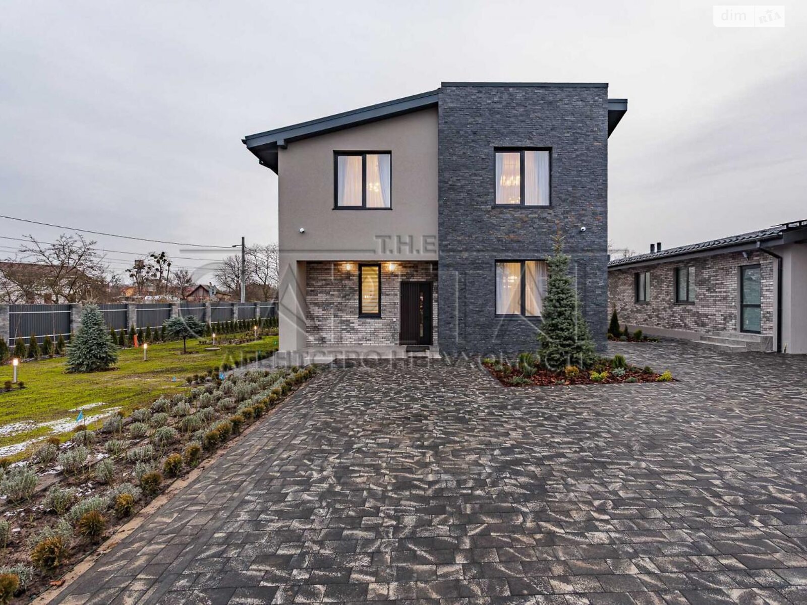 двоповерховий будинок, 350 кв. м, цегла. Продаж в Києві, район Голосіївський фото 1 двоповерховий будинок, 350 кв. м, цегла. Продаж в Києві, район Голосіївський фото 1