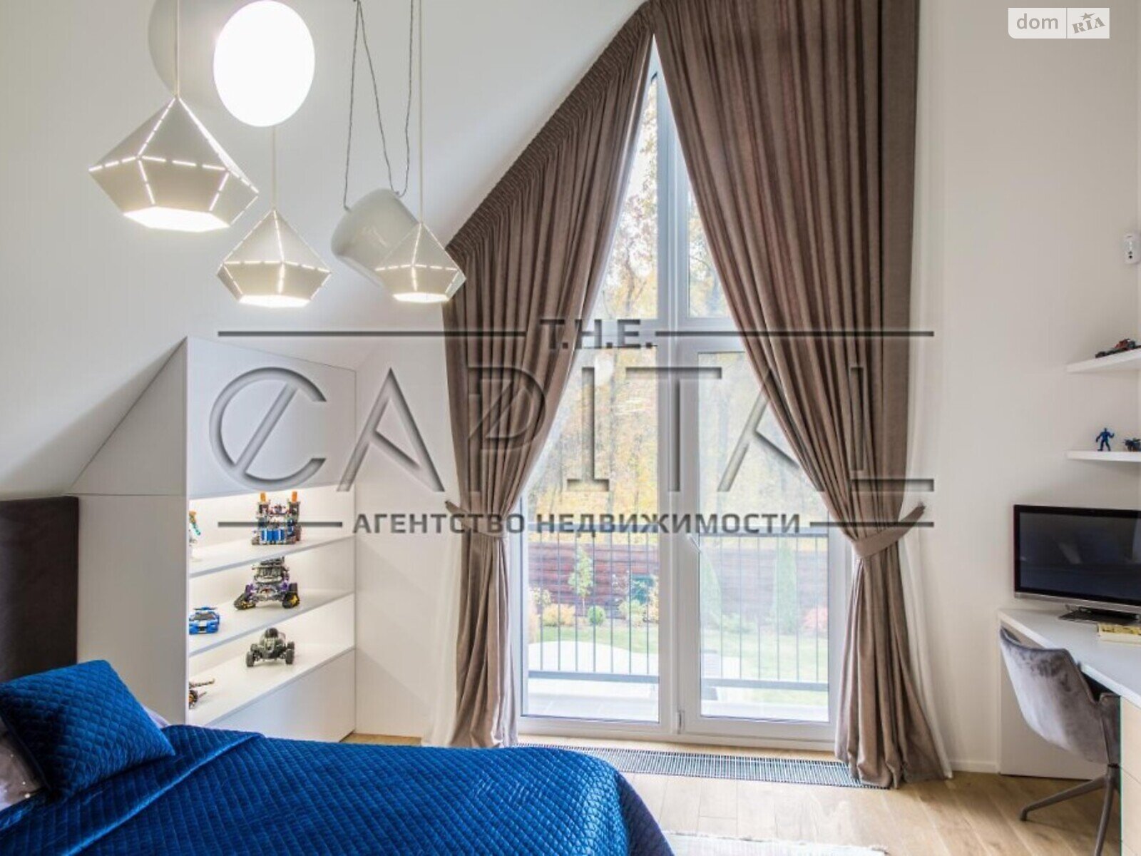 двухэтажный дом с ремонтом, 258 кв. м, кирпич. Продажа в Белогородке фото 1 двухэтажный дом с ремонтом, 258 кв. м, кирпич. Продажа в Белогородке фото 1