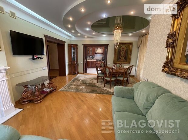 трехэтажный дом с камином, 300 кв. м, кирпич. Продажа в Бобрице (Киевская обл.) фото 1 трехэтажный дом с камином, 300 кв. м, кирпич. Продажа в Бобрице (Киевская обл.) фото 1