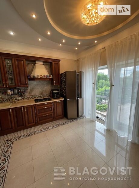 трехэтажный дом с камином, 300 кв. м, кирпич. Продажа в Бобрице (Киевская обл.) фото 1 трехэтажный дом с камином, 300 кв. м, кирпич. Продажа в Бобрице (Киевская обл.) фото 1
