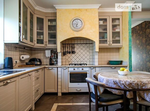 трехэтажный дом, 500 кв. м, кирпич. Продажа в Боярке (Киевская обл.) фото 1 трехэтажный дом, 500 кв. м, кирпич. Продажа в Боярке (Киевская обл.) фото 1