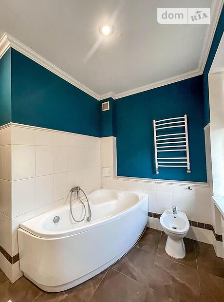 трехэтажный дом, 500 кв. м, кирпич. Продажа в Боярке (Киевская обл.) фото 1 трехэтажный дом, 500 кв. м, кирпич. Продажа в Боярке (Киевская обл.) фото 1