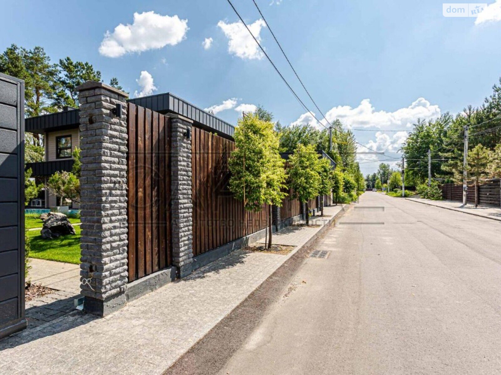двоповерховий будинок, 300 кв. м, цегла. Продаж у Боярці фото 1 двоповерховий будинок, 300 кв. м, цегла. Продаж у Боярці фото 1