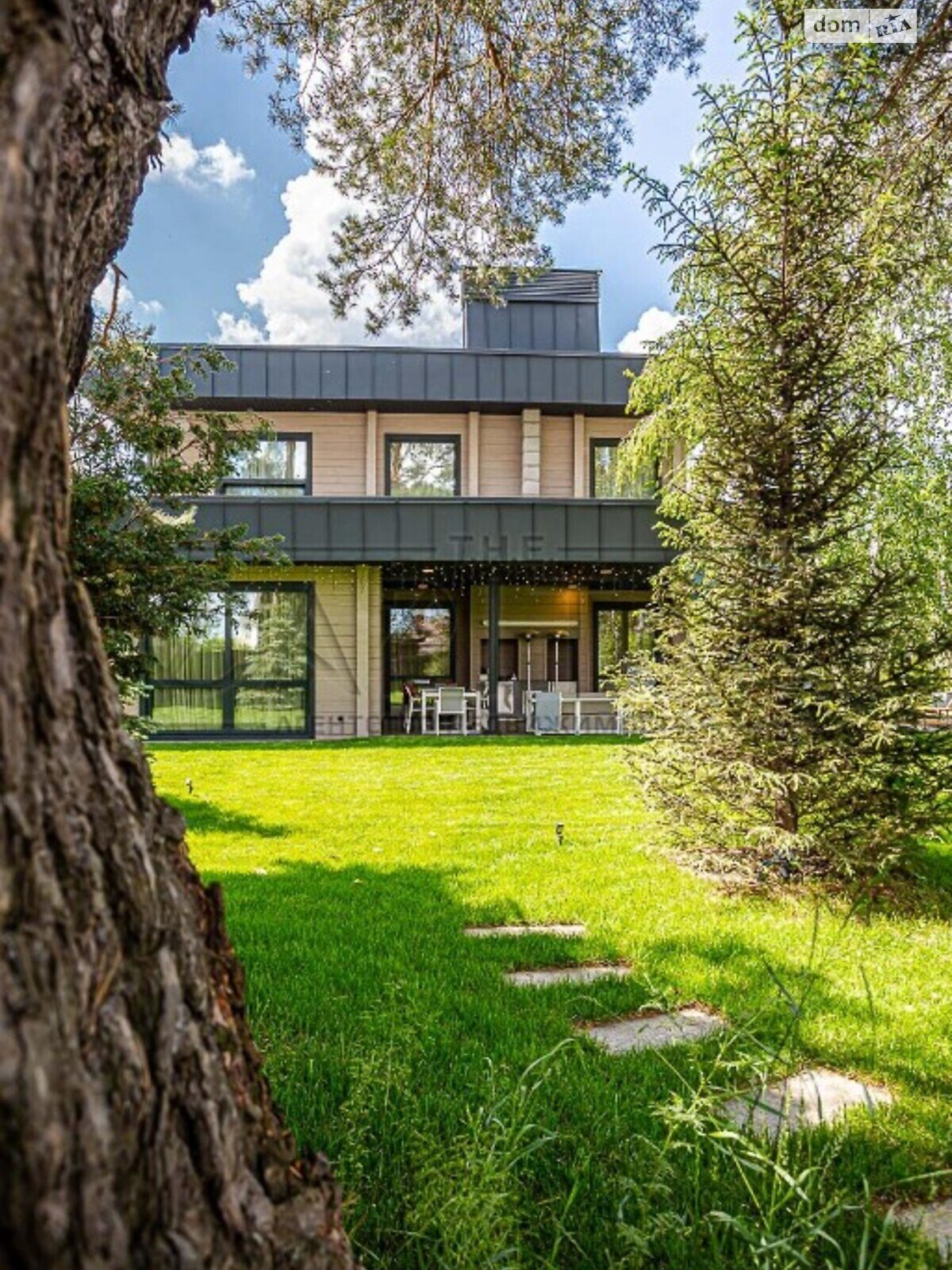 двоповерховий будинок, 300 кв. м, цегла. Продаж у Боярці фото 1 двоповерховий будинок, 300 кв. м, цегла. Продаж у Боярці фото 1