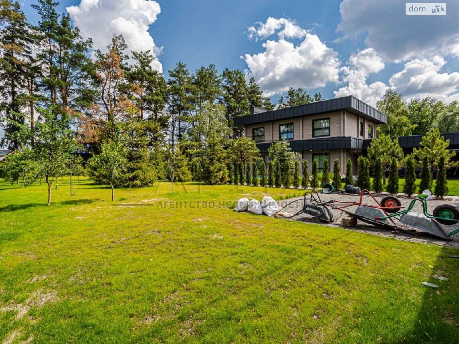 двоповерховий будинок, 300 кв. м, цегла. Продаж у Боярці фото 1 двоповерховий будинок, 300 кв. м, цегла. Продаж у Боярці фото 1