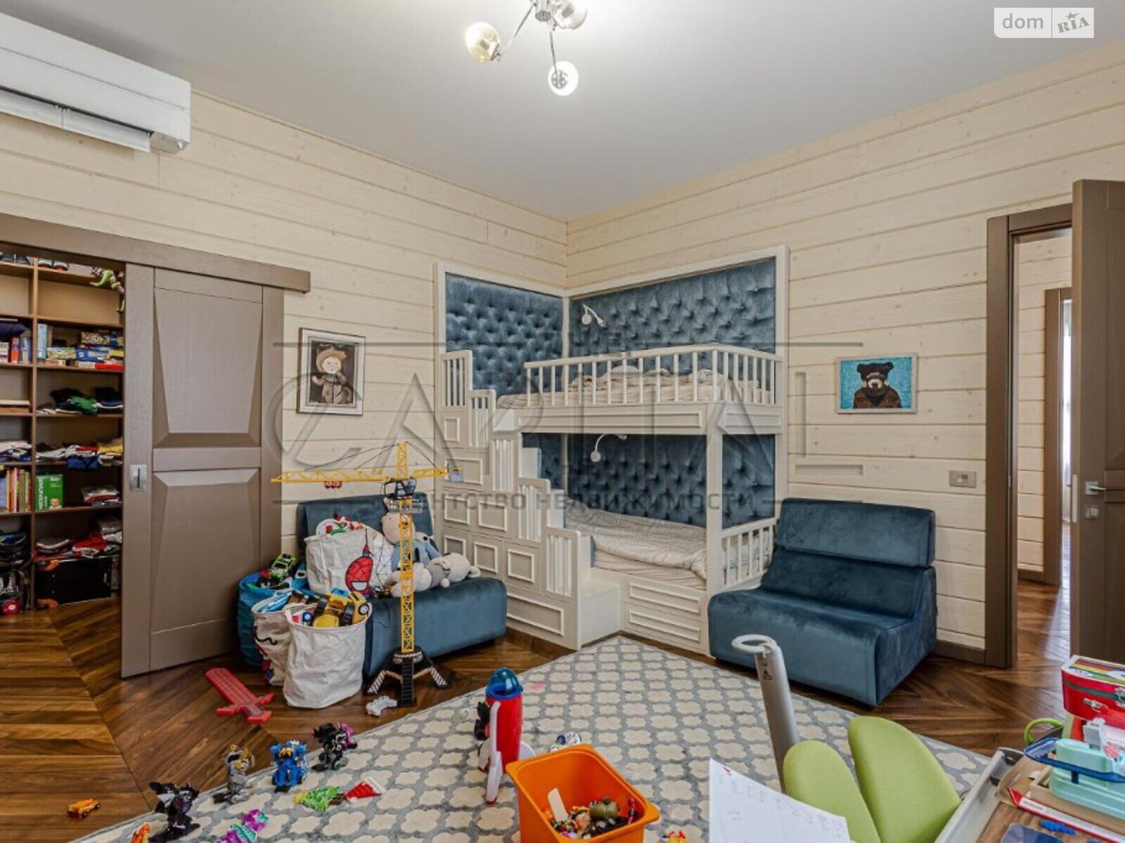 двоповерховий будинок, 300 кв. м, цегла. Продаж у Боярці фото 1 двоповерховий будинок, 300 кв. м, цегла. Продаж у Боярці фото 1