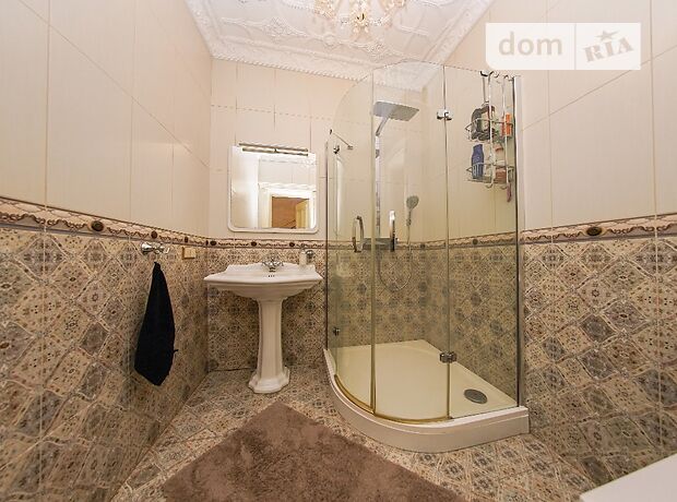 двухэтажный дом с ремонтом, 470 кв. м, кирпич. Продажа в Чайках (Киевская обл.) фото 1 двухэтажный дом с ремонтом, 470 кв. м, кирпич. Продажа в Чайках (Киевская обл.) фото 1