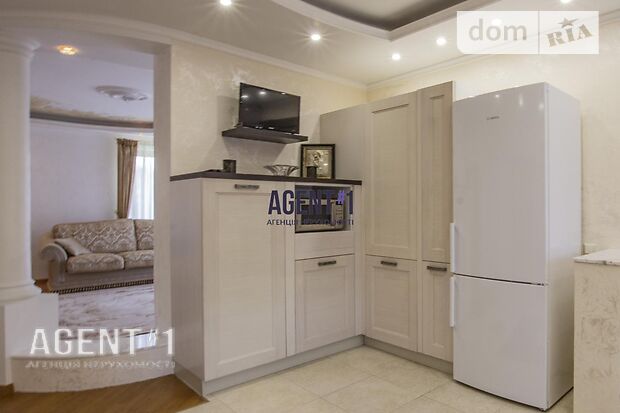двухэтажный дом, 224 кв. м, кирпич. Продажа в Чайках (Киевская обл.) фото 1 двухэтажный дом, 224 кв. м, кирпич. Продажа в Чайках (Киевская обл.) фото 1