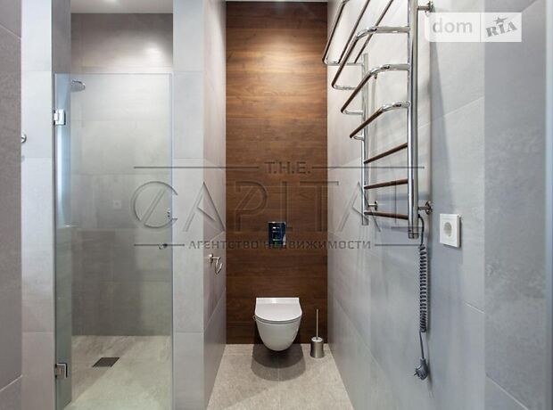 трехэтажный дом с камином, 230 кв. м, кирпич. Продажа в Чайках (Киевская обл.) фото 1 трехэтажный дом с камином, 230 кв. м, кирпич. Продажа в Чайках (Киевская обл.) фото 1