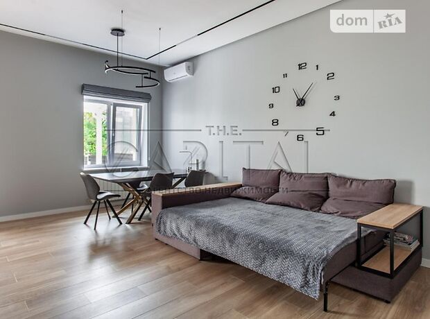 трехэтажный дом с камином, 230 кв. м, кирпич. Продажа в Чайках (Киевская обл.) фото 1 трехэтажный дом с камином, 230 кв. м, кирпич. Продажа в Чайках (Киевская обл.) фото 1