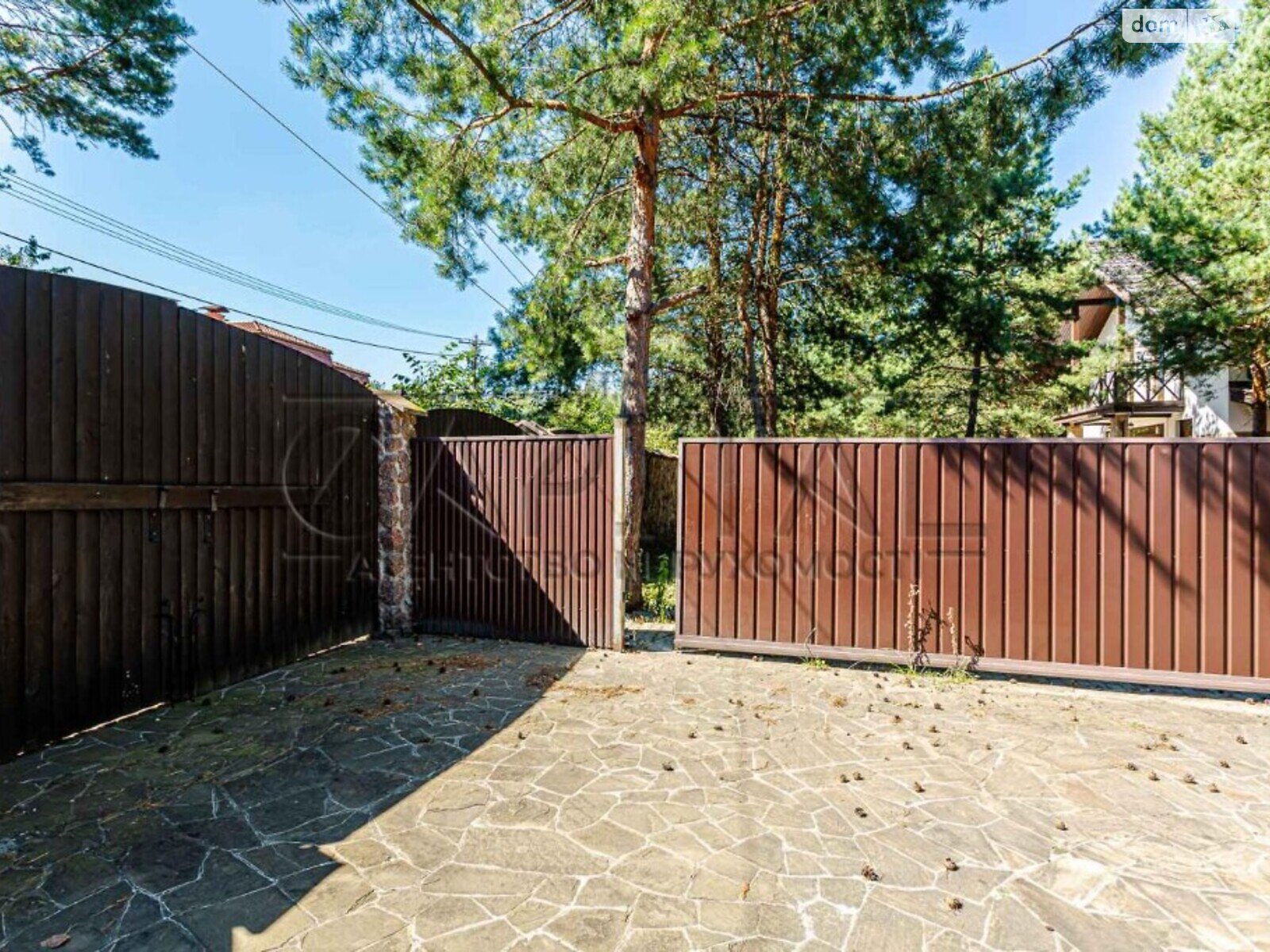двоповерховий будинок, 314 кв. м, цегла. Продаж у Дмитрівці фото 1 двоповерховий будинок, 314 кв. м, цегла. Продаж у Дмитрівці фото 1