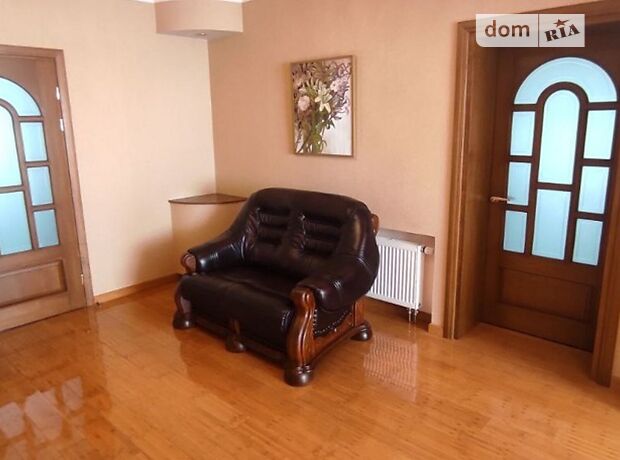 трехэтажный дом с камином, 608 кв. м, кирпич. Продажа в Гатном (Киевская обл.) фото 1 трехэтажный дом с камином, 608 кв. м, кирпич. Продажа в Гатном (Киевская обл.) фото 1