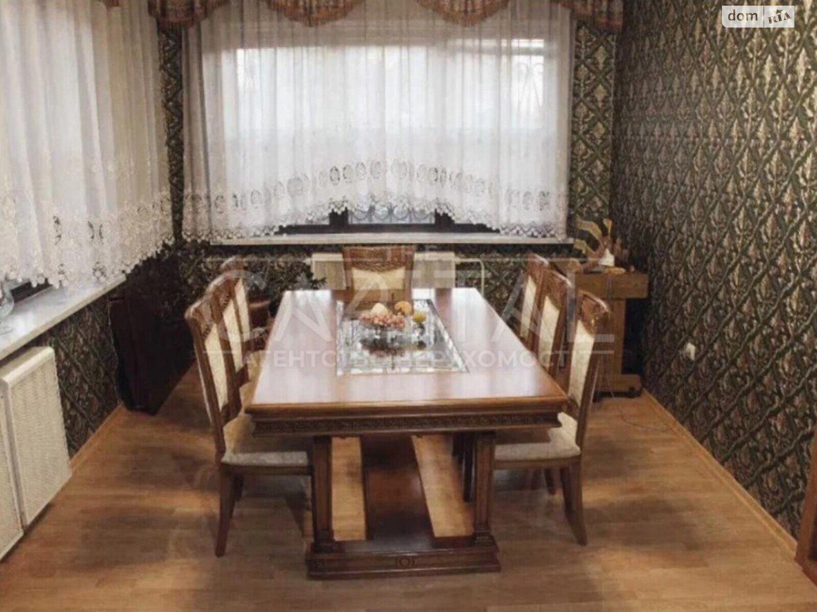 триповерховий будинок, 220 кв. м, цегла. Продаж у Гатне фото 1 триповерховий будинок, 220 кв. м, цегла. Продаж у Гатне фото 1