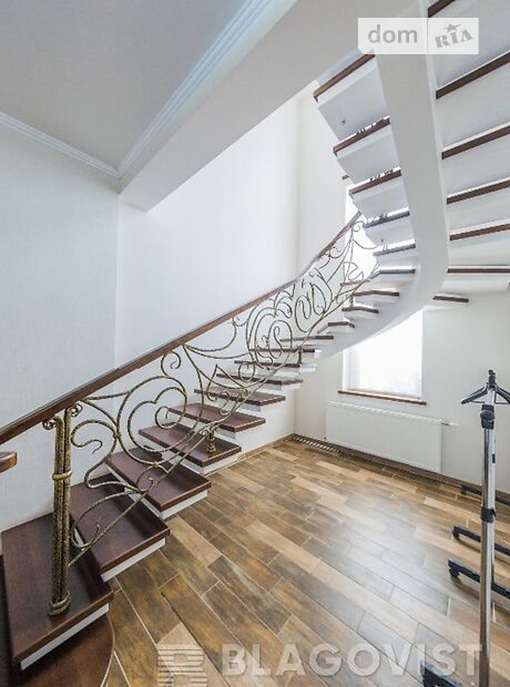 двухэтажный дом с садом, 320 кв. м, кирпич. Продажа в Горбовичах (Киевская обл.) фото 1 двухэтажный дом с садом, 320 кв. м, кирпич. Продажа в Горбовичах (Киевская обл.) фото 1