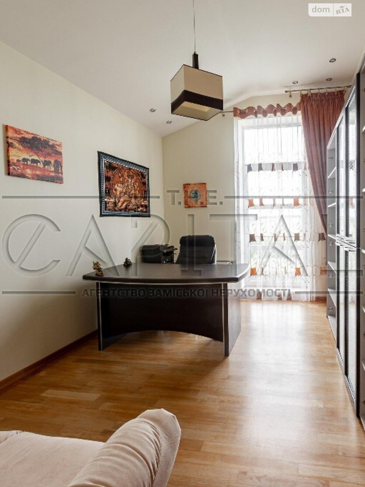 двухэтажный дом с отоплением, 350 кв. м, кирпич. Продажа в Горбовичах фото 1 двухэтажный дом с отоплением, 350 кв. м, кирпич. Продажа в Горбовичах фото 1