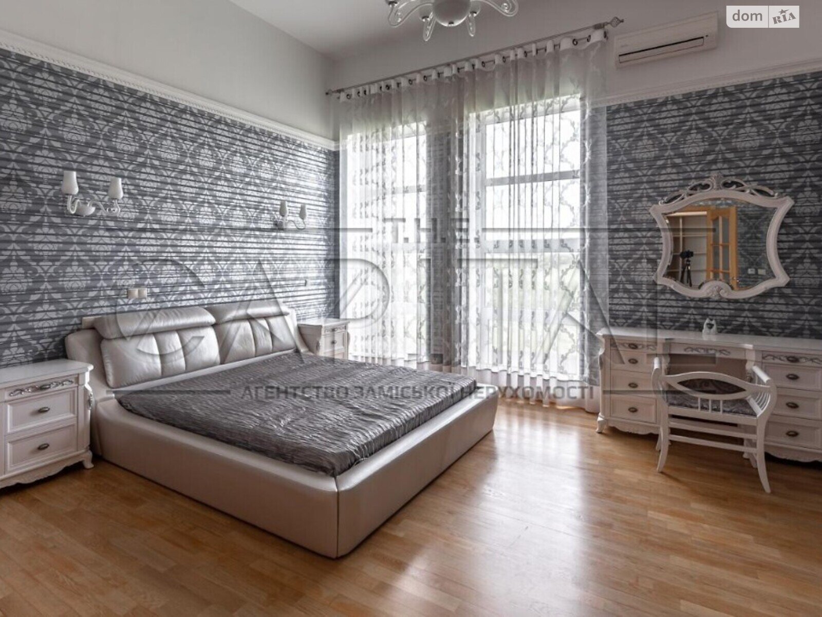 двухэтажный дом с отоплением, 350 кв. м, кирпич. Продажа в Горбовичах фото 1 двухэтажный дом с отоплением, 350 кв. м, кирпич. Продажа в Горбовичах фото 1