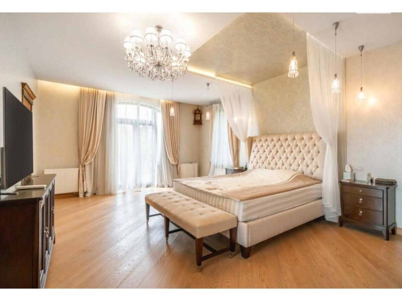 двухэтажный дом, 930 кв. м, кирпич. Продажа в Горбовичах фото 1