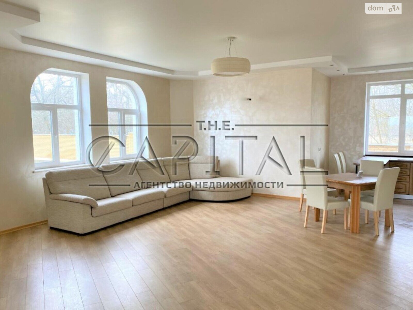 трехэтажный дом с ремонтом, 362 кв. м, кирпич. Продажа в Гореничах фото 1 трехэтажный дом с ремонтом, 362 кв. м, кирпич. Продажа в Гореничах фото 1