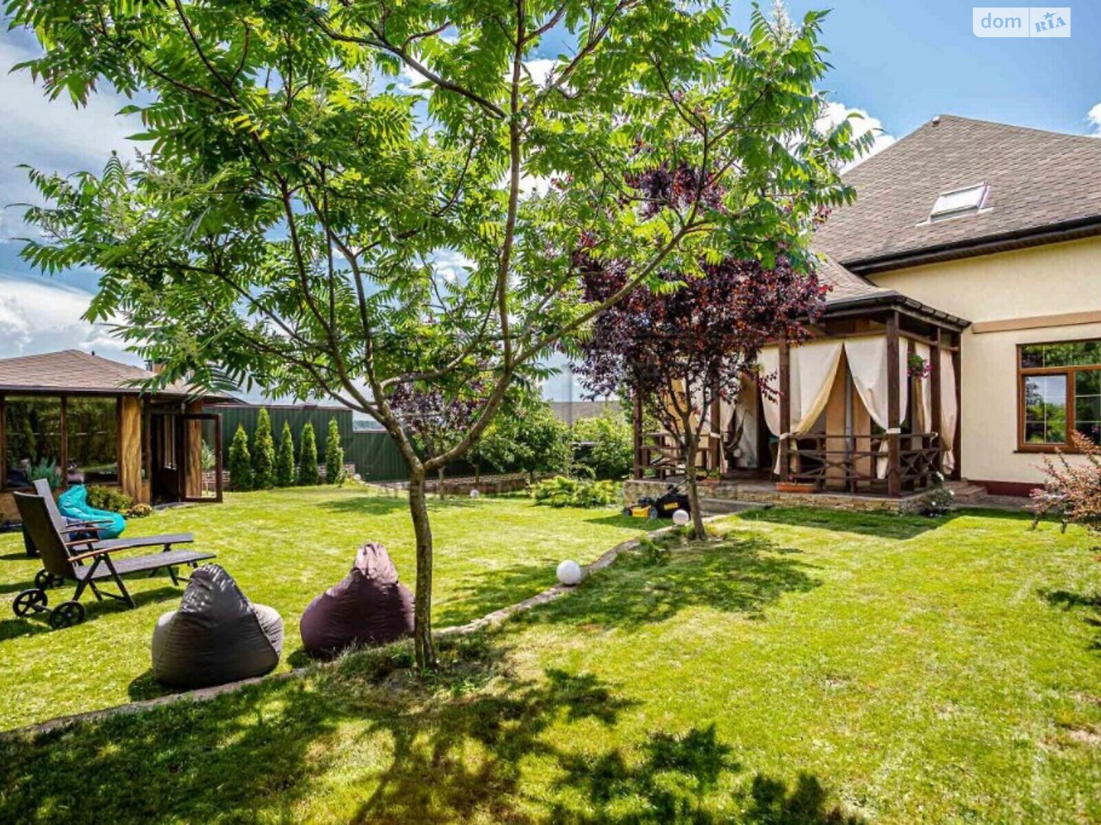 двоповерховий будинок з верандою, 352 кв. м, цегла. Продаж у Гореничах фото 1 двоповерховий будинок з верандою, 352 кв. м, цегла. Продаж у Гореничах фото 1