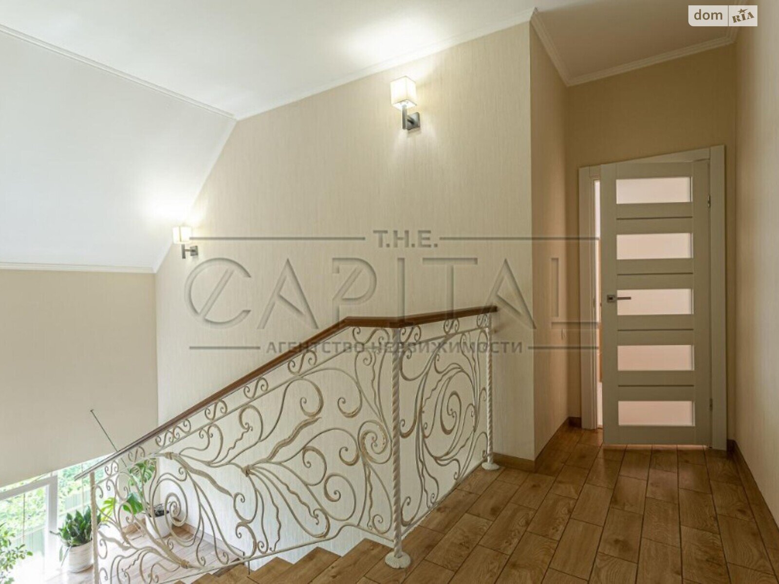 двоповерховий будинок з верандою, 352 кв. м, цегла. Продаж у Гореничах фото 1 двоповерховий будинок з верандою, 352 кв. м, цегла. Продаж у Гореничах фото 1