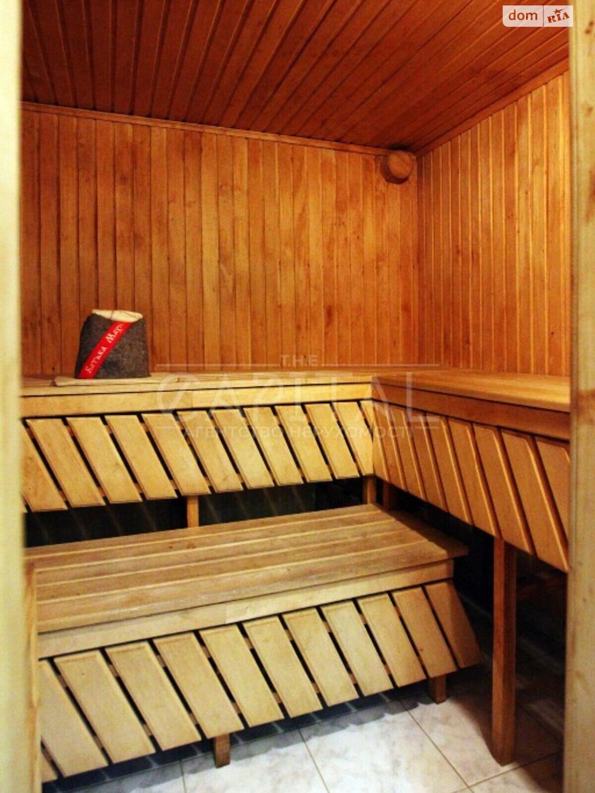 триповерховий будинок, 480 кв. м, цегла. Продаж у Горенці фото 1 триповерховий будинок, 480 кв. м, цегла. Продаж у Горенці фото 1