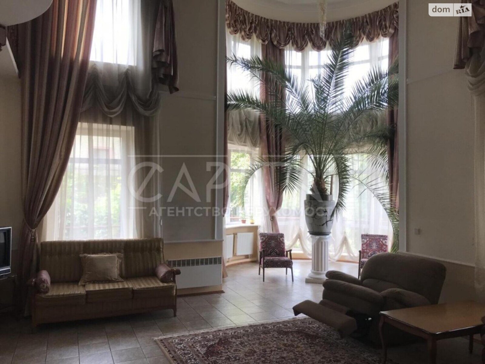 триповерховий будинок, 480 кв. м, цегла. Продаж у Горенці фото 1 триповерховий будинок, 480 кв. м, цегла. Продаж у Горенці фото 1