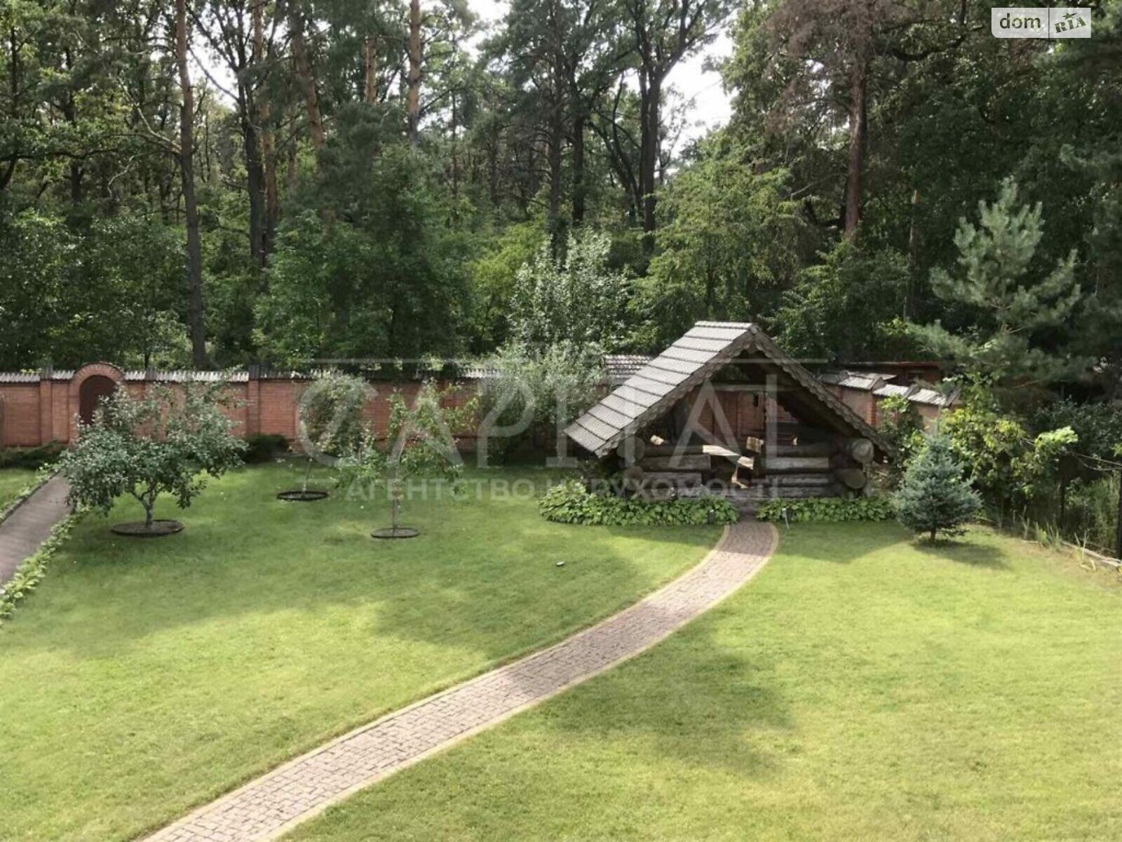 триповерховий будинок, 480 кв. м, цегла. Продаж у Горенці фото 1 триповерховий будинок, 480 кв. м, цегла. Продаж у Горенці фото 1