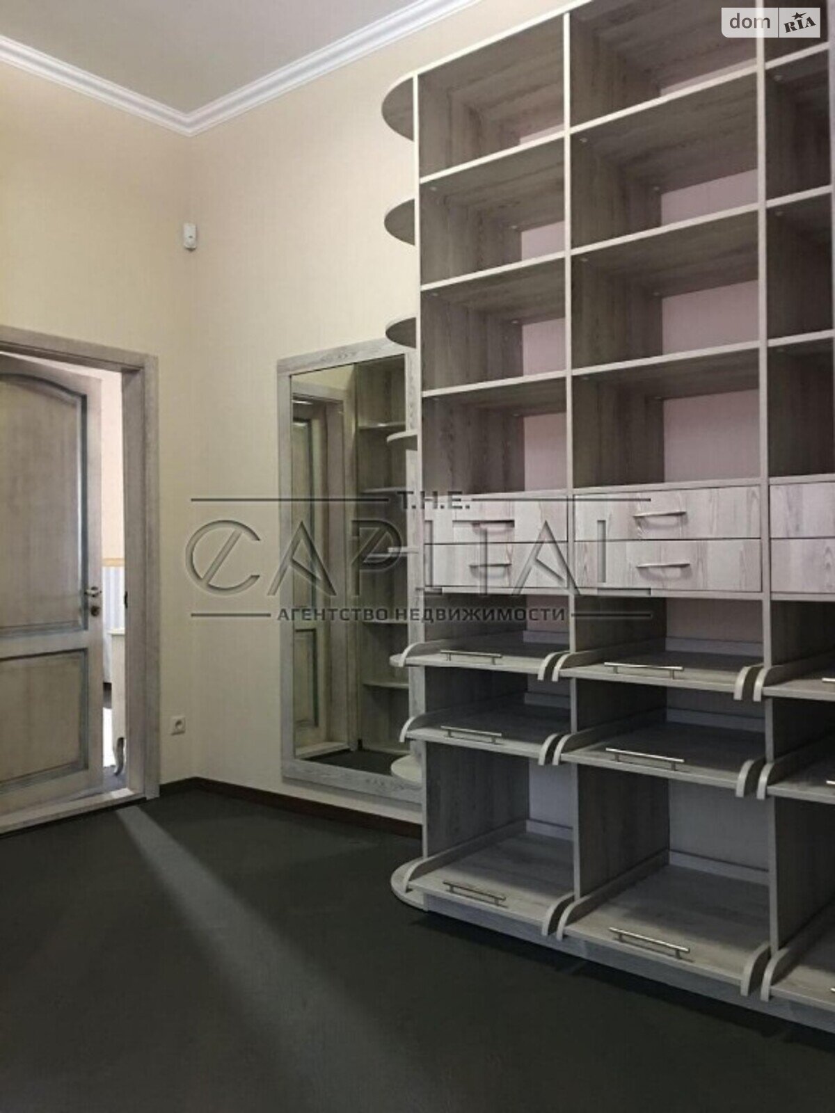 двухэтажный дом с отоплением, 1039 кв. м, кирпич. Продажа в Горенке фото 1 двухэтажный дом с отоплением, 1039 кв. м, кирпич. Продажа в Горенке фото 1