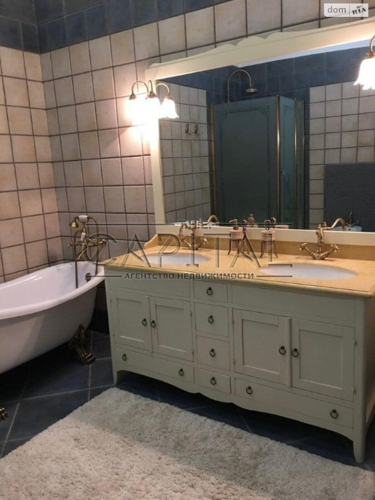 двухэтажный дом с отоплением, 1039 кв. м, кирпич. Продажа в Горенке фото 1 двухэтажный дом с отоплением, 1039 кв. м, кирпич. Продажа в Горенке фото 1