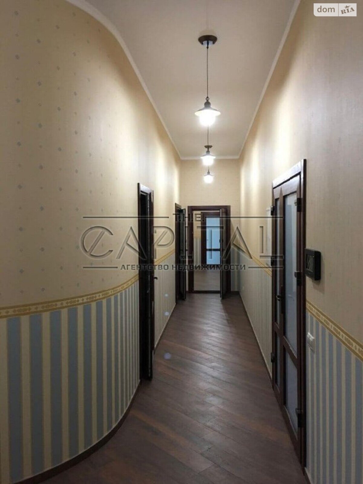 двухэтажный дом с отоплением, 1039 кв. м, кирпич. Продажа в Горенке фото 1 двухэтажный дом с отоплением, 1039 кв. м, кирпич. Продажа в Горенке фото 1
