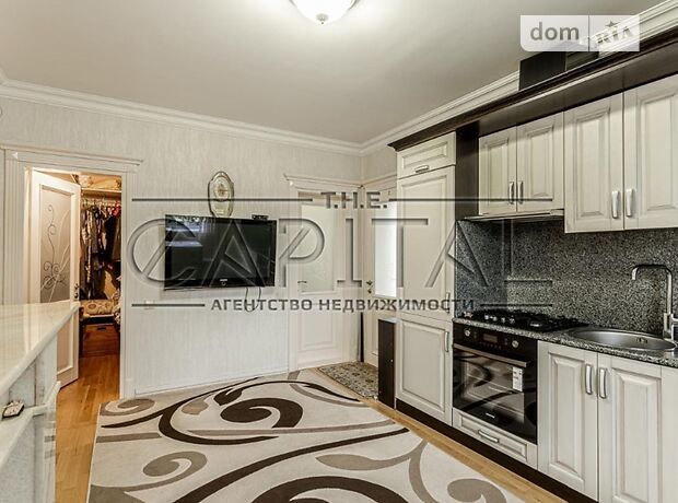 трехэтажный дом с садом, 290 кв. м, кирпич. Продажа в Хотове (Киевская обл.) фото 1 трехэтажный дом с садом, 290 кв. м, кирпич. Продажа в Хотове (Киевская обл.) фото 1