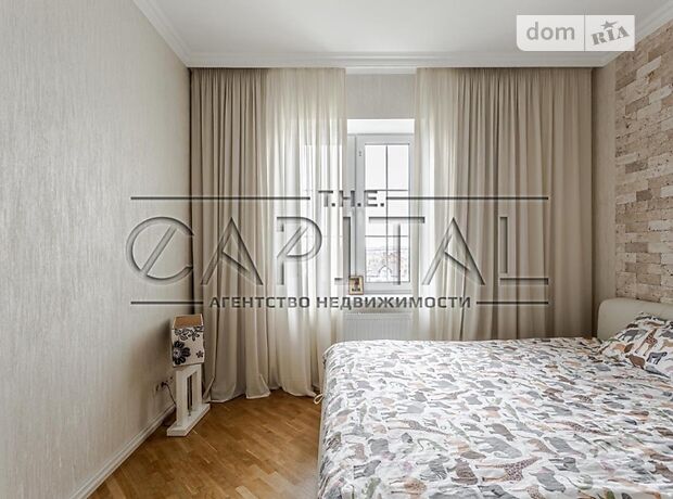 трехэтажный дом с садом, 290 кв. м, кирпич. Продажа в Хотове (Киевская обл.) фото 1 трехэтажный дом с садом, 290 кв. м, кирпич. Продажа в Хотове (Киевская обл.) фото 1