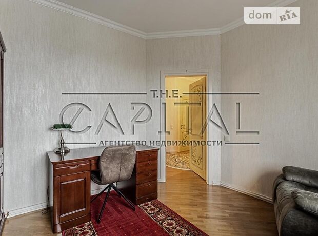 трехэтажный дом с садом, 290 кв. м, кирпич. Продажа в Хотове (Киевская обл.) фото 1 трехэтажный дом с садом, 290 кв. м, кирпич. Продажа в Хотове (Киевская обл.) фото 1