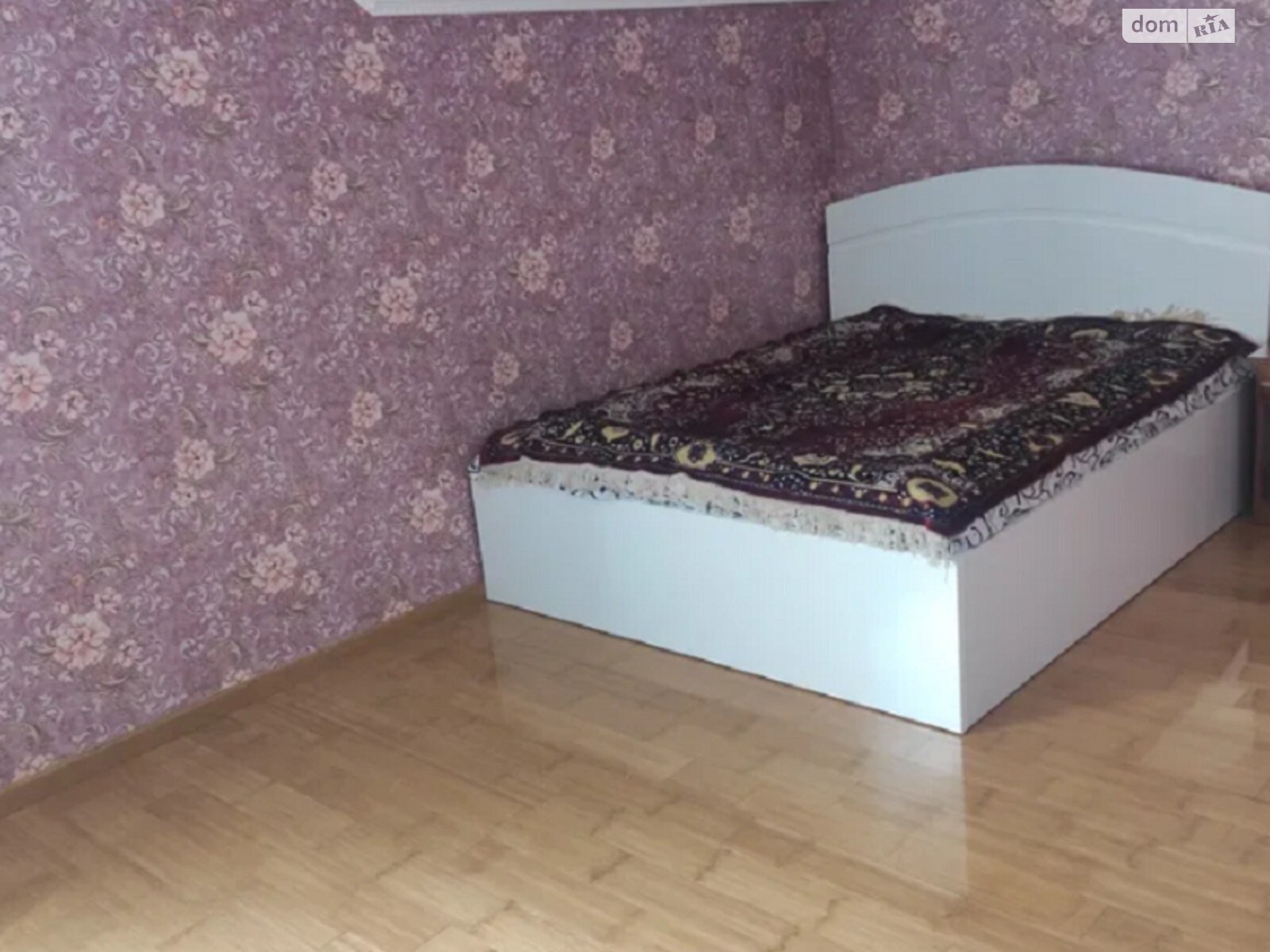 трехэтажный дом, 450 кв. м, кирпич. Продажа в Кременище фото 1