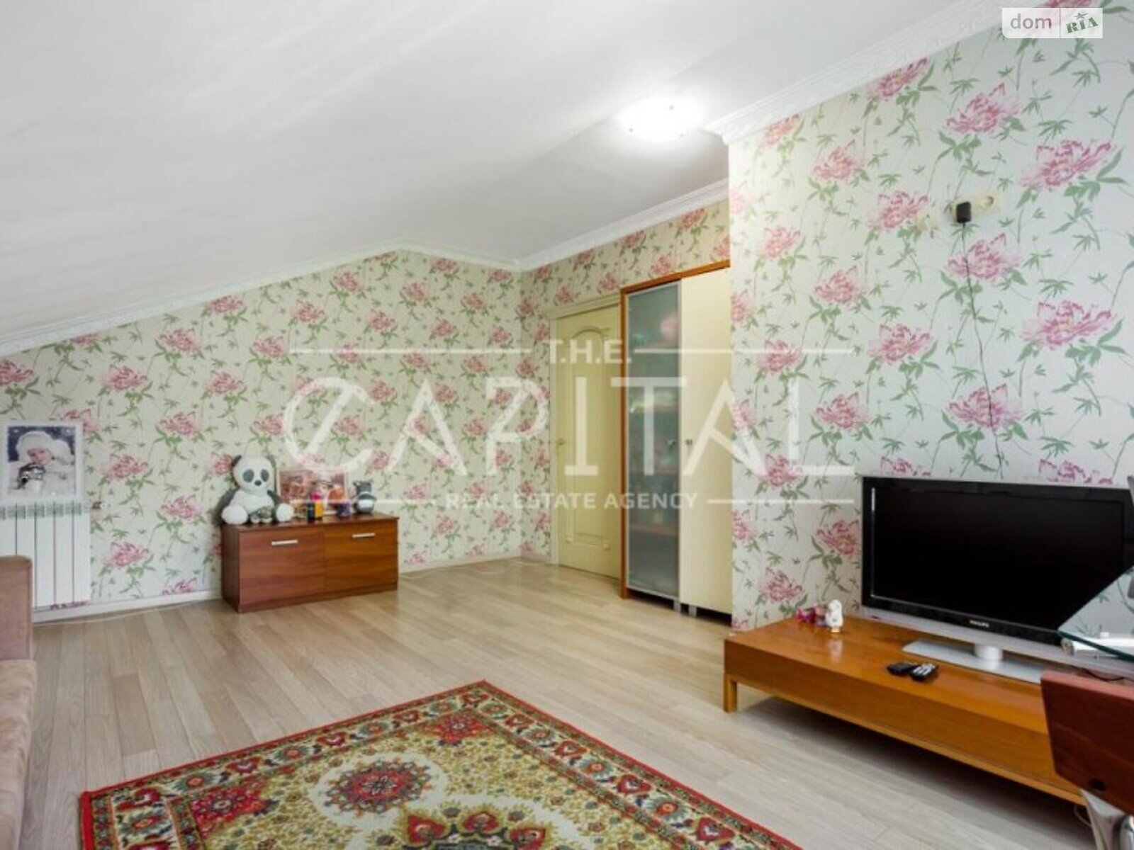 двухэтажный дом, 220 кв. м, кирпич. Продажа в Круглику фото 1