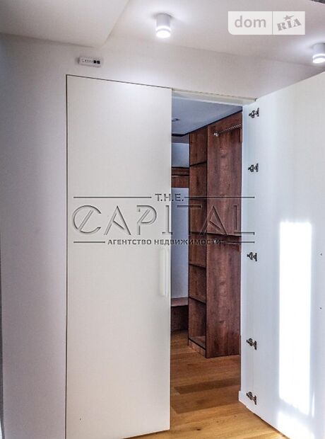трехэтажный дом с террасой, 227 кв. м, кирпич. Продажа в Крюковщине (Киевская обл.) фото 1 трехэтажный дом с террасой, 227 кв. м, кирпич. Продажа в Крюковщине (Киевская обл.) фото 1